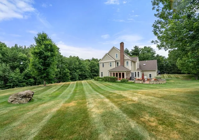 5th image of 35 Houghton Ln, Boxborough, MA 01719 | MLS# 73541253