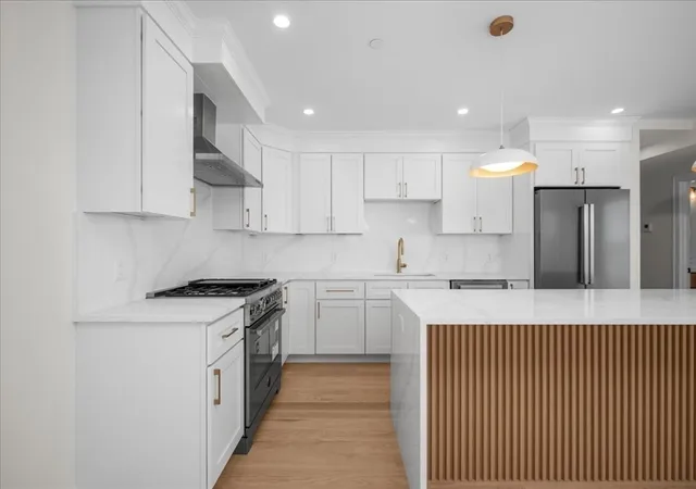 Homes for sale in Somerville, MA | 595 Broadway, Somerville, MA 02145