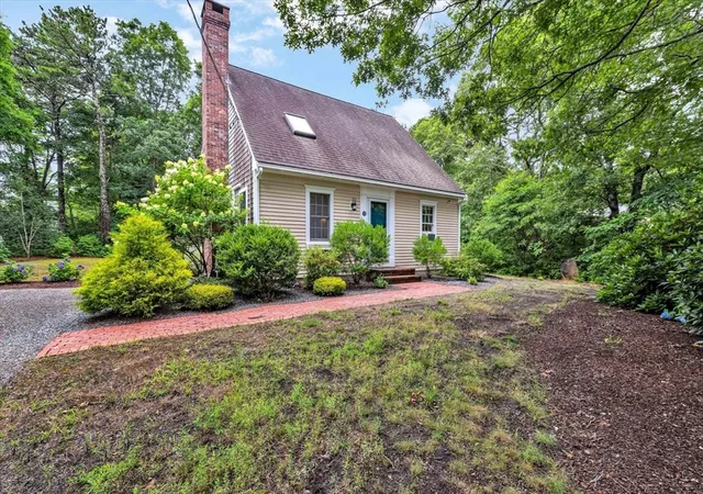 1st image of 33 Sandpiper Ln, Brewster, MA 02631 | MLS# 73556017
