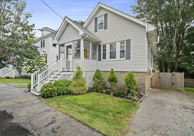 1st image of 18 Thurlow St, Boston, MA 02132 | MLS# 73567597