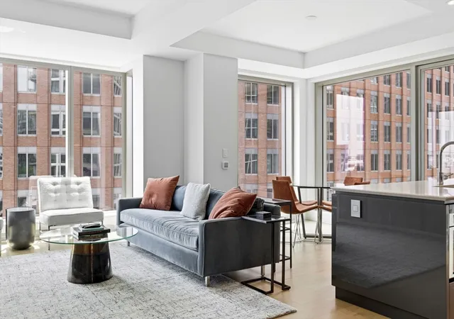 1st image of 133 Seaport Blvd #723, Boston, MA 02210 | MLS# 73537154
