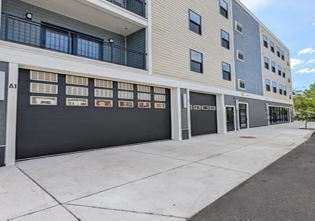 Homes for sale in Lynn, MA | 13 Nahant Street, Lynn, MA 01902 | Houzeo
