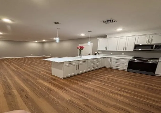 Homes for sale in Lynn, MA | 13 Nahant Street #4B, Lynn, MA 01902 | MLS# 73545359