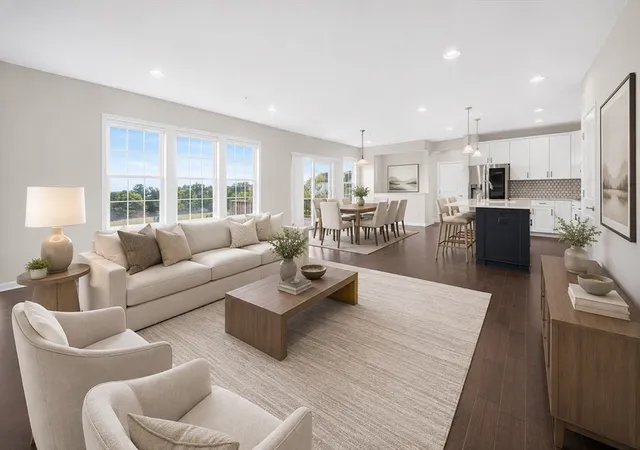 Photo 3 of Sale Pending at 33 Poplar Ln #33, Hopkinton, MA 01748 | MLS# 73560933 | Listing updated on 2026-09-10
