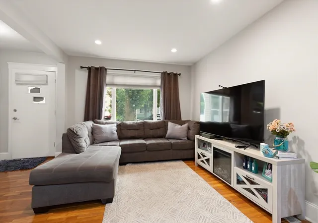 Listing Photo 5 - Condo for sale in building located at 60 Durso Ave, Malden, MA 02148