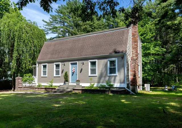 Homes for sale in Carver, MA | 178 Tremont St, Carver, MA 02330 | MLS# 73529138