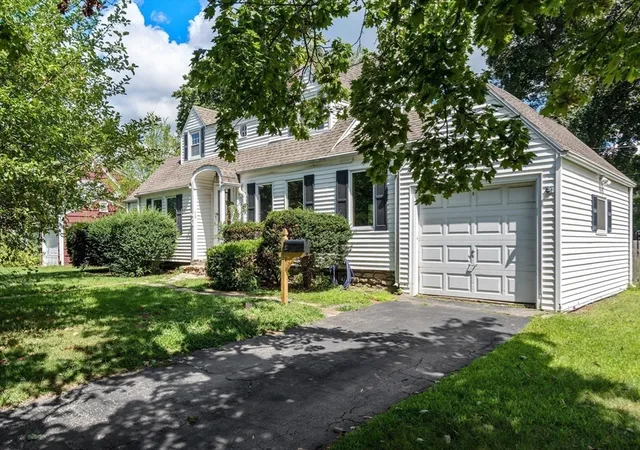 Photo 1 of Single family home for sale at 515 Lake Street, Worcester, MA 01604 | MLS# 73568870 | Listing updated on 2026-10-12