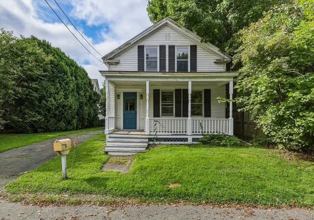 1st image of 11 School St, Sunderland, MA 01375 | MLS# 73565537
