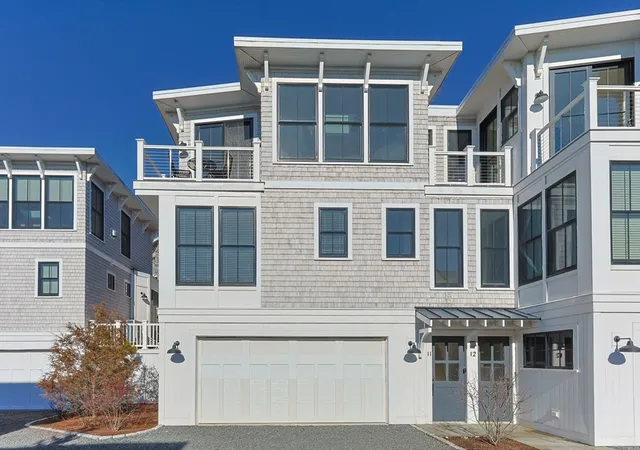 1st image of 350 Bradford St, Provincetown, MA 02657