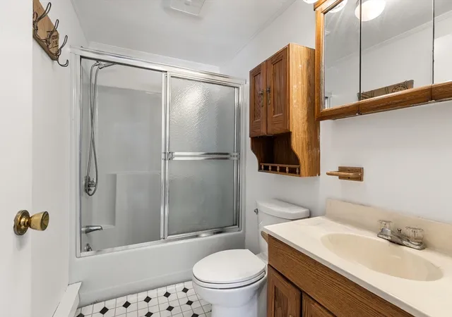 40th image of 1 Maureen Rd, Lexington, MA 02420 | MLS# 73485796