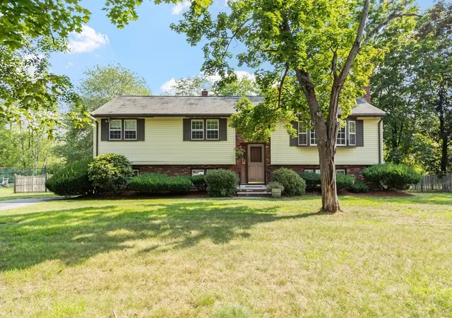 Photo 1 of Sale Pending at 10 Gearty St, Wilmington, MA 01887 | MLS# 73563546 | Listing updated on 2026-09-01