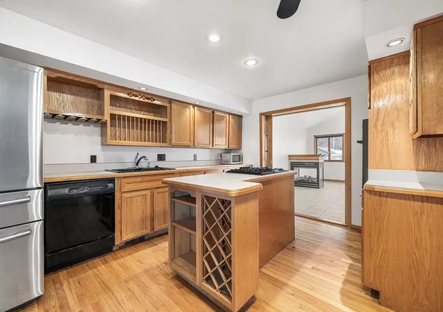Homes for sale in Everett, MA | 34 Paris St, Everett, MA 02149 | MLS# 73480739