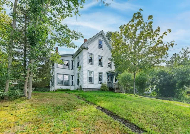 1st image of 46 Hollis St, Weymouth, MA 02190 | MLS# 73568310