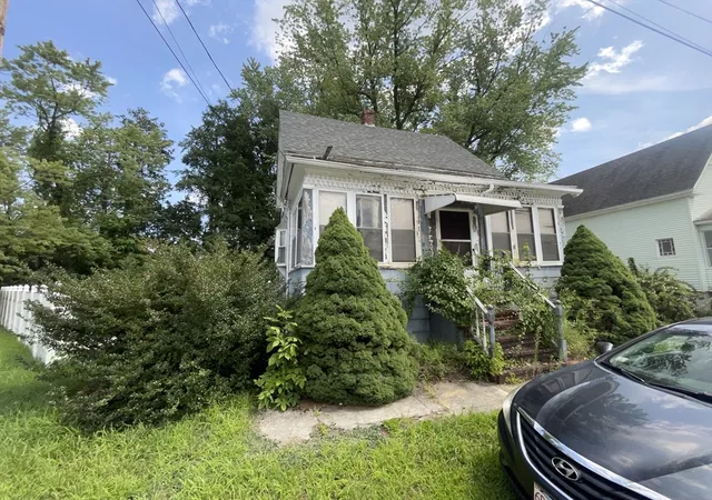 Photo 1 of Sale Pending at 9 Wilfred St, Methuen, MA 01844 | MLS# 73565439 | Listing updated on 2026-09-01