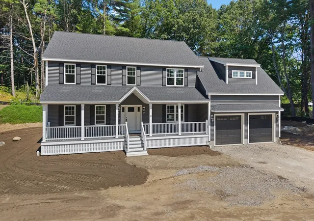Photo 3 of Single family home for sale at 80 Hampstead St, Methuen, MA 01844 | MLS# 73562755 | Listing updated on 2026-09-19