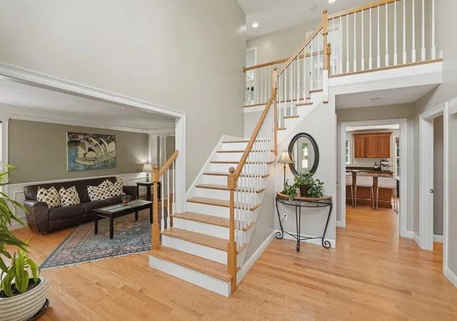 Homes for sale in Natick, MA | 21 Manchester Pl, Natick, MA 01760 | MLS# 73546467