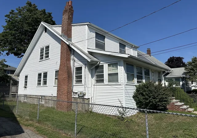 Photo 2 of Single family home for sale at 131 Farrington St, Quincy, MA 02170 | MLS# 73557398 | Listing updated on 2026-09-18