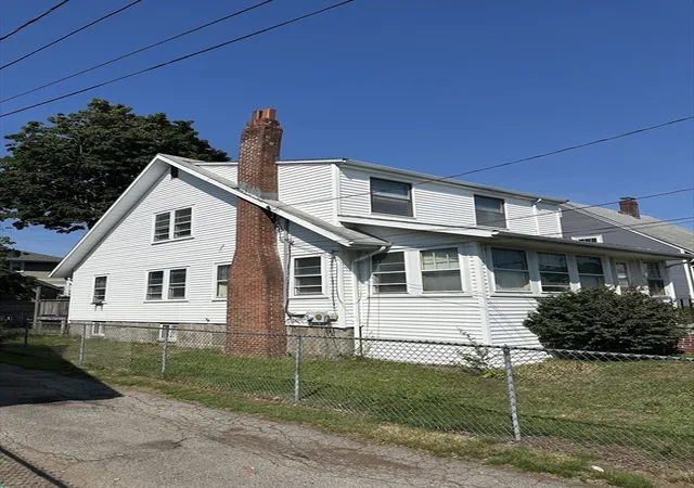 Photo 4 of Single family home for sale at 131 Farrington St, Quincy, MA 02170 | MLS# 73557398 | Listing updated on 2026-09-18