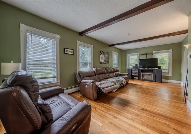 Photo 4 of Single family home for sale at 735 Hildreth St, Dracut, MA 01826 | MLS# 73564540 | Listing updated on 2026-09-18