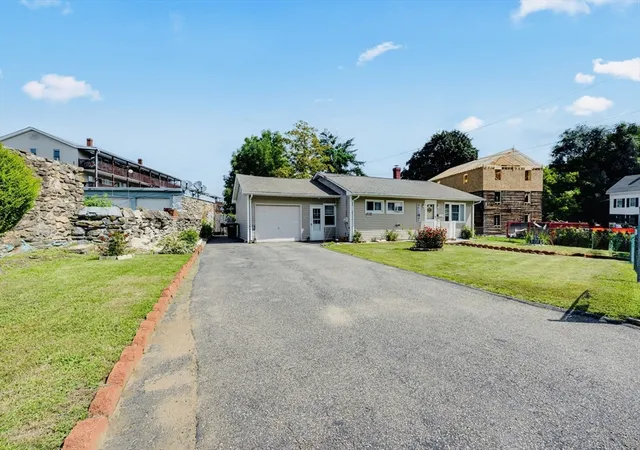 Photo 2 of Single family home for sale at 10 Union St, Southbridge, MA 01550 | MLS# 73561734 | Listing updated on 2026-08-15