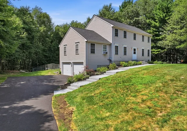 2nd image of 6 Conservation Dr, Douglas, MA 01516 | MLS# 73563978