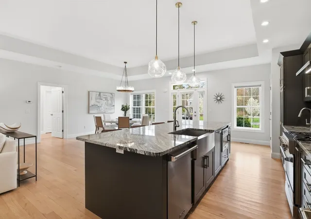 Homes for sale in East Longmeadow, MA | 12 Pondview Dr, East Longmeadow, MA 01028 | MLS# 73506268