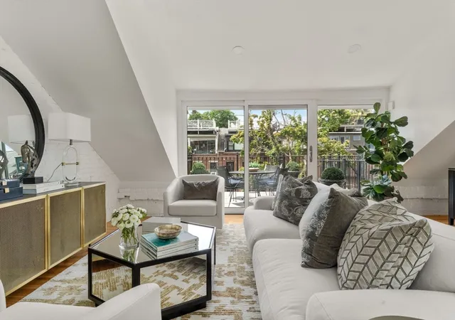 1st image of 116 W Concord St #4, Boston, MA 02118 | MLS# 73563514