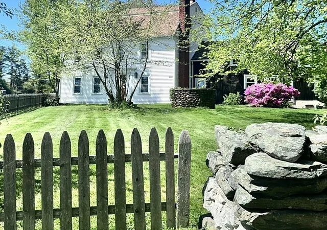 Homes for sale in Sutton, MA | 5 Putnam Hill Rd, Sutton, MA 01590 | MLS# 73477399