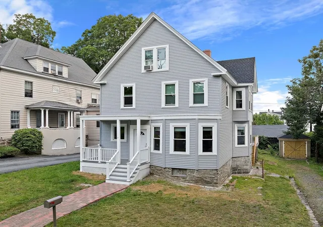 1st image of 10 Trowbridge Rd, Worcester, MA 01609 | MLS# 73497274