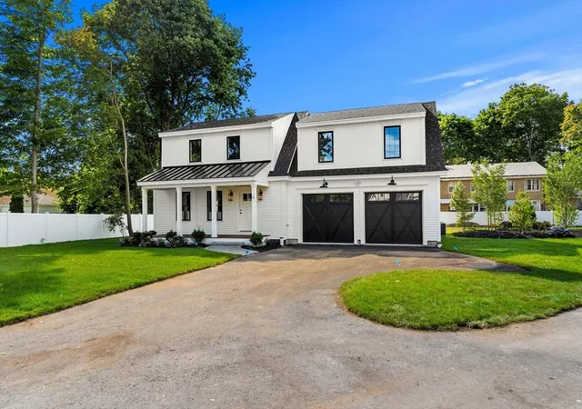 3rd image of 9 Harvey Park, Lynnfield, MA 01940 | MLS# 73553753
