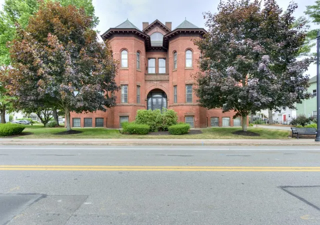 Photo 1 of Condo for sale at 321 Plantation St #102, Worcester, MA 01604 | MLS# 73547719 | Listing updated on 2026-09-18