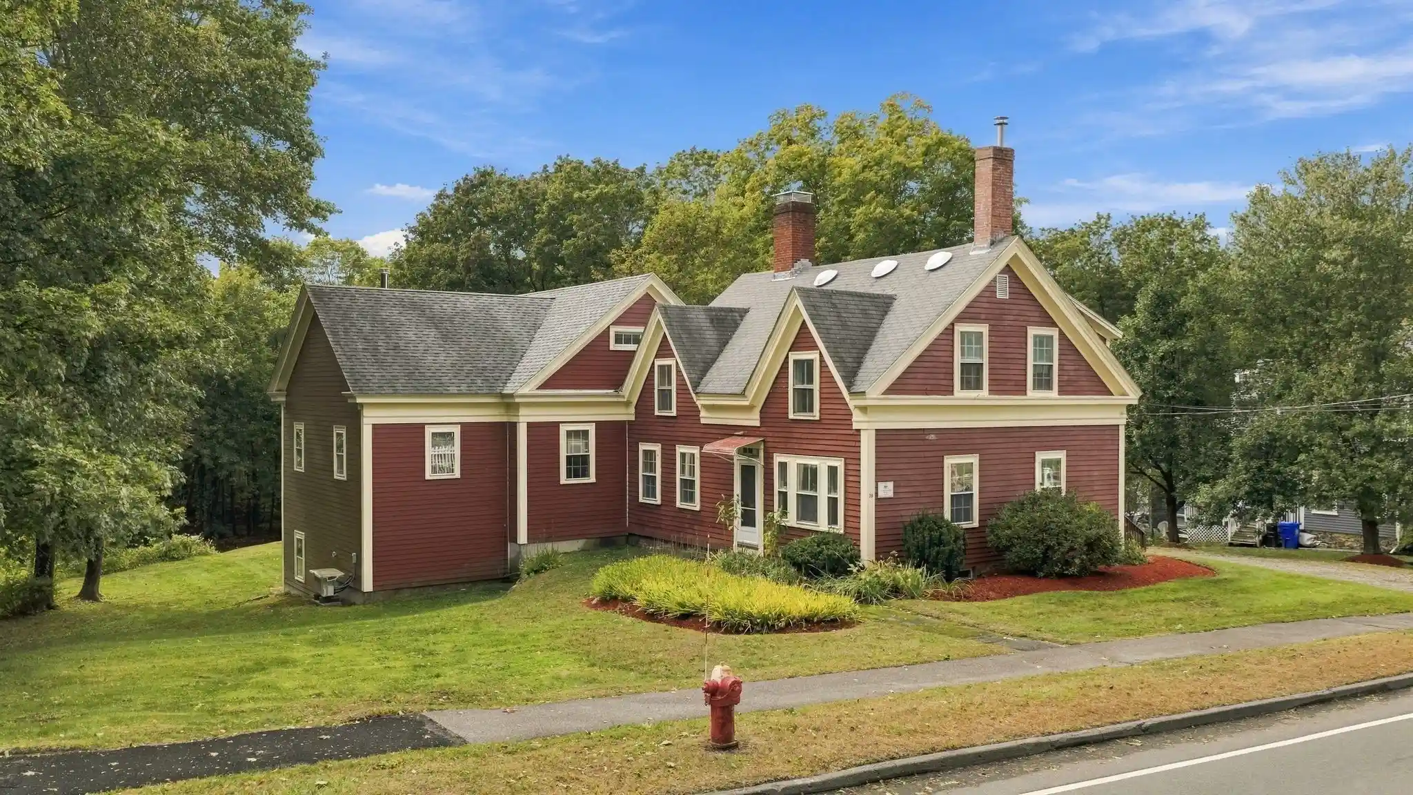 Single family home for sale at 39 High St, Topsfield, MA 01983 | MLS# 73590299