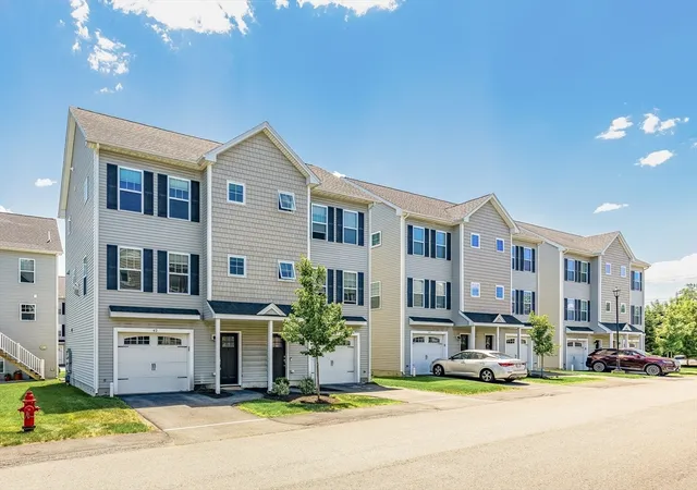28th image of 1400 Gorham St #42, Lowell, MA 01852 | MLS# 73476553