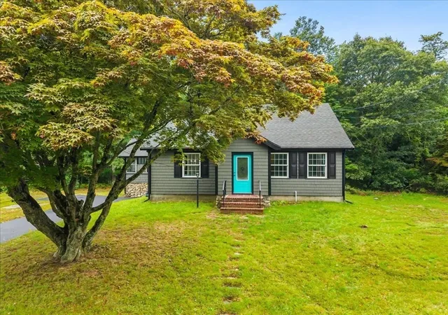 1st image of 618 Wareham St, Middleboro, MA 02346 | MLS# 73565598