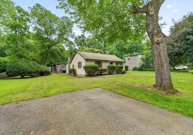 2nd image of 42 Cottage Dr, Holliston, MA 01746 | MLS# 73550283