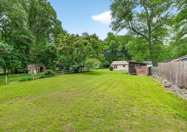 3rd image of 42 Cottage Dr, Holliston, MA 01746 | MLS# 73550283