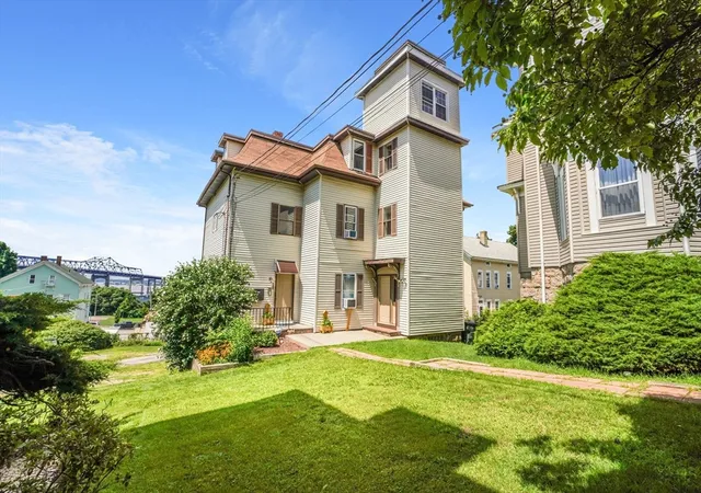 2nd image of 346 Durfee St #3, Fall River, MA 02720 | MLS# 73556722