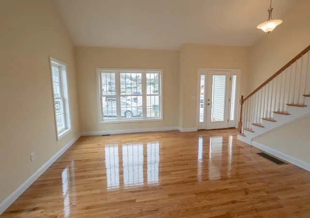 Homes for sale in Uxbridge, MA | 20D Crownshield #20D, Uxbridge, MA 01569 | MLS# 73546386