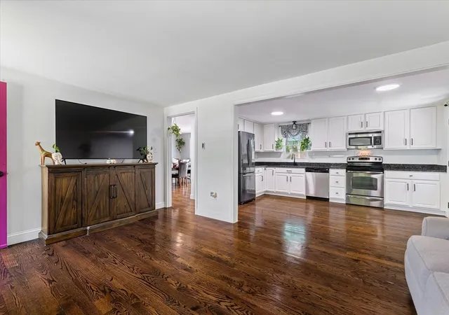 Homes for sale in North Oxford, MA | 17 Merriam District, North Oxford, MA 01537 | MLS# 73546583
