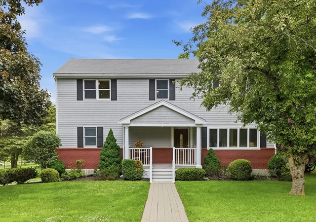 1st image of 6 Hillcrest Rd, Bedford, MA 01730 | MLS# 73529119