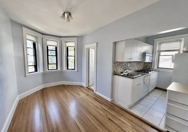 Listing Photo 5 - Condo for sale in 43 Glenville Ave Condominium located at 43 Glenville Ave, Boston, MA 02134 - Unit #8