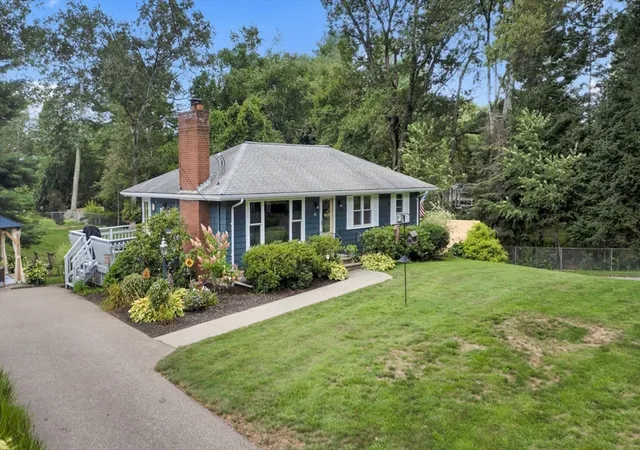 Photo 3 of Sale Pending at 25 Old Dudley Rd, Oxford, MA 01540 | MLS# 73546673 | Listing updated on 2026-09-16