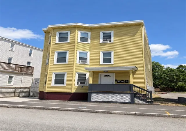 1st image of 8 Varnum St, Lynn, MA 01905 | MLS# 73535816