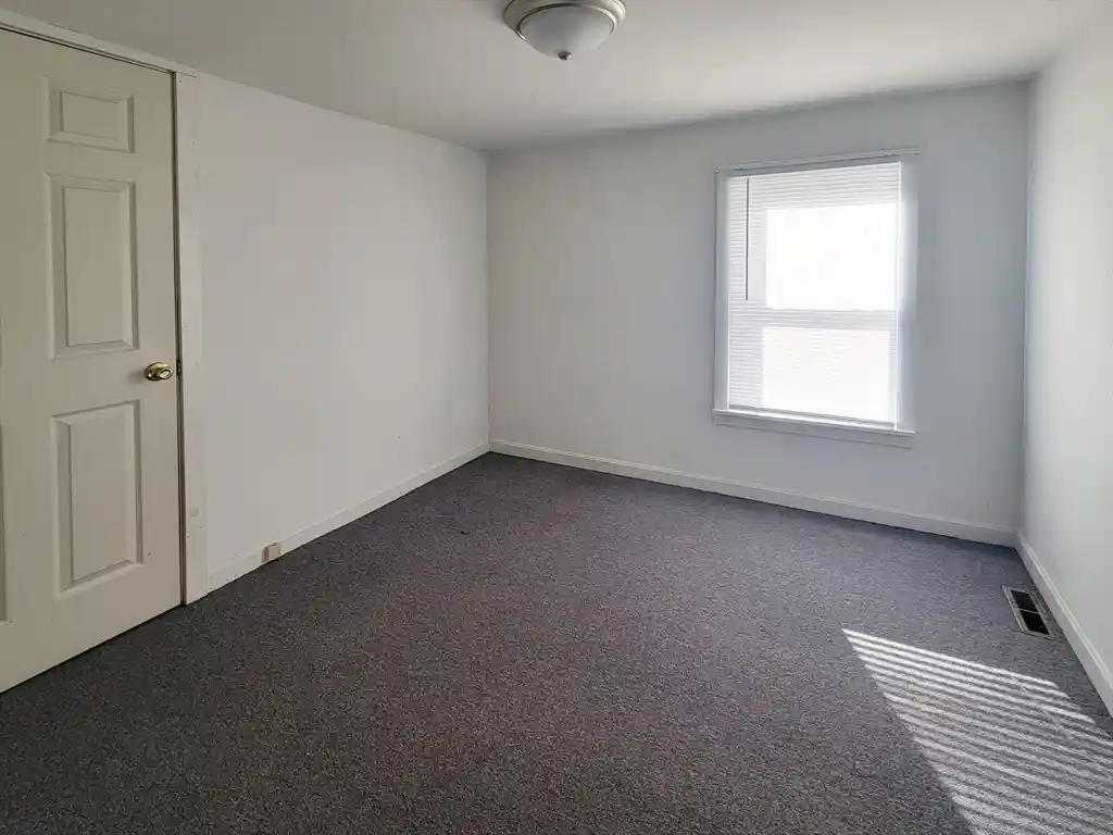 17th image of 12 School St, Lawrence, MA 01913