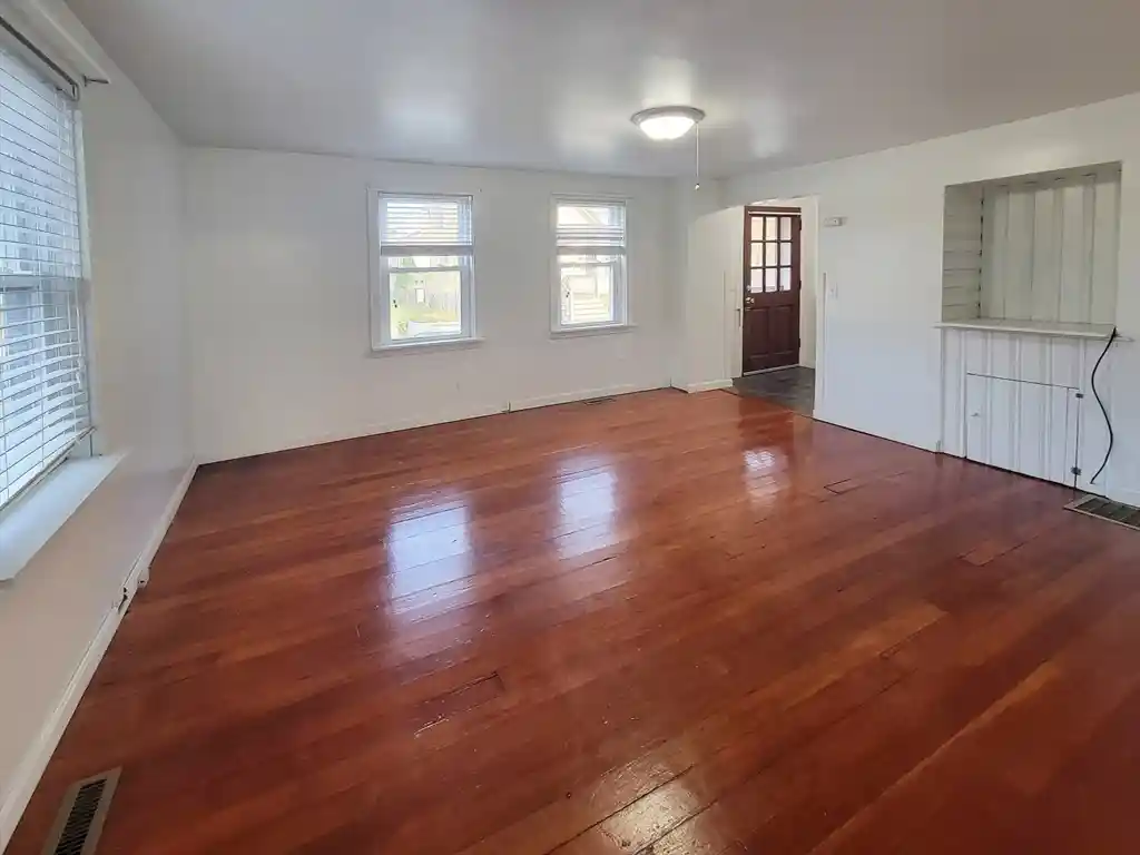 9th image of 12 School St, Lawrence, MA 01913