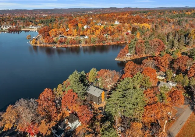 2nd image of 66 Laurel Ln, Lunenburg, MA 01462