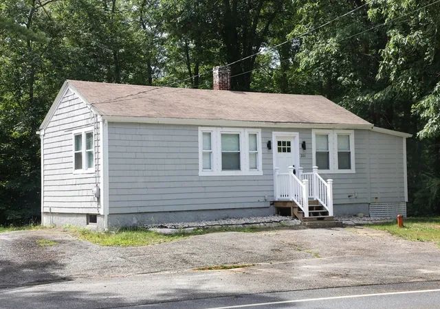 Homes for sale in Rehoboth, MA | 311 Winthrop Street, Rehoboth, MA 02769 | MLS# 73542471