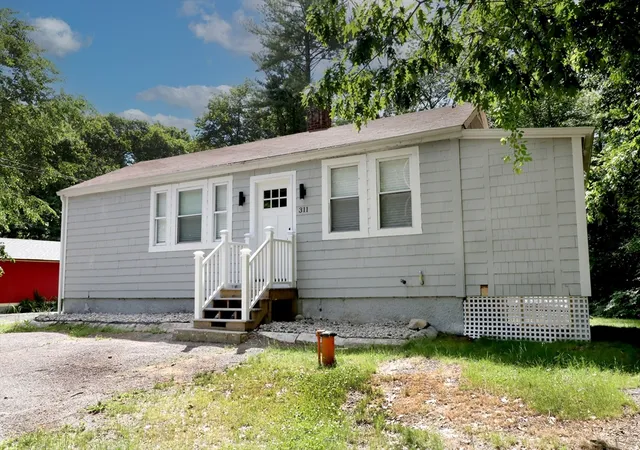 Homes for sale in Rehoboth, MA | 311 Winthrop Street, Rehoboth, MA 02769 | MLS# 73542471