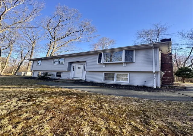 1st image of 21 Park Dr, Attleboro, MA 02703 | MLS# 73500231