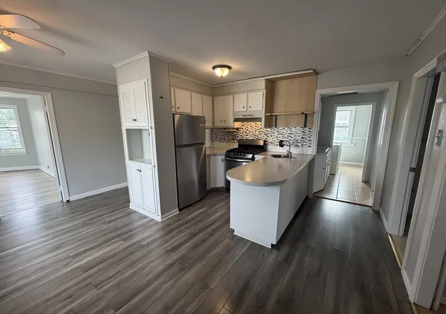 2nd image of 223 Mechanic St, Leominster, MA 01453 | MLS# 73563586
